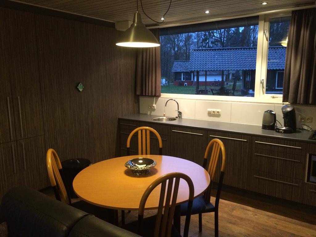 Vosseven 32 Geelgors Villa Stramproy ภายนอก รูปภาพ